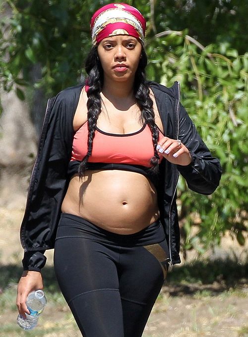 Angela Simmons CONFIRMS Pregnancy Showcases Her Baby Bump With